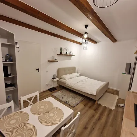 Middle Apartment Brașov